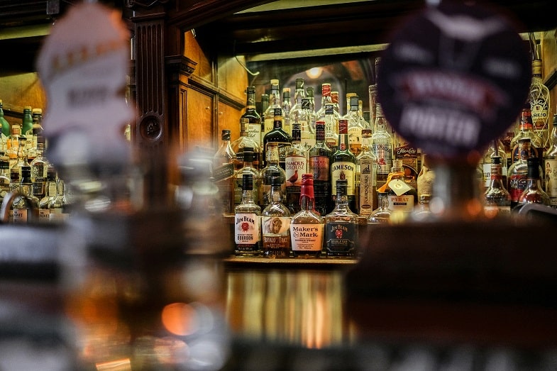 Cigarrillo electrónico en restaurantes, bares y locales públicos